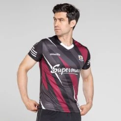 Galway GAA Player Fit Short Sleeve Training Top Black / Maroon