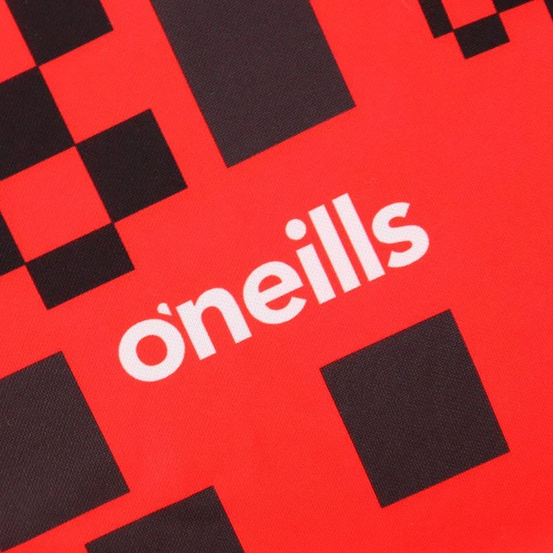 Derry GAA Kids' Short Sleeve Training Top Red / Black - Image 5