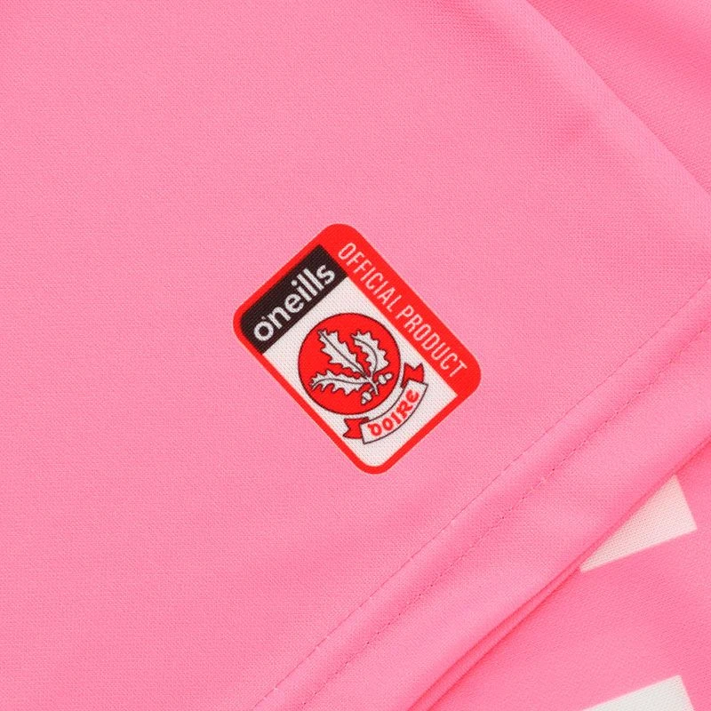 Derry GAA Kids' Short Sleeve Training Top Pink - Image 5